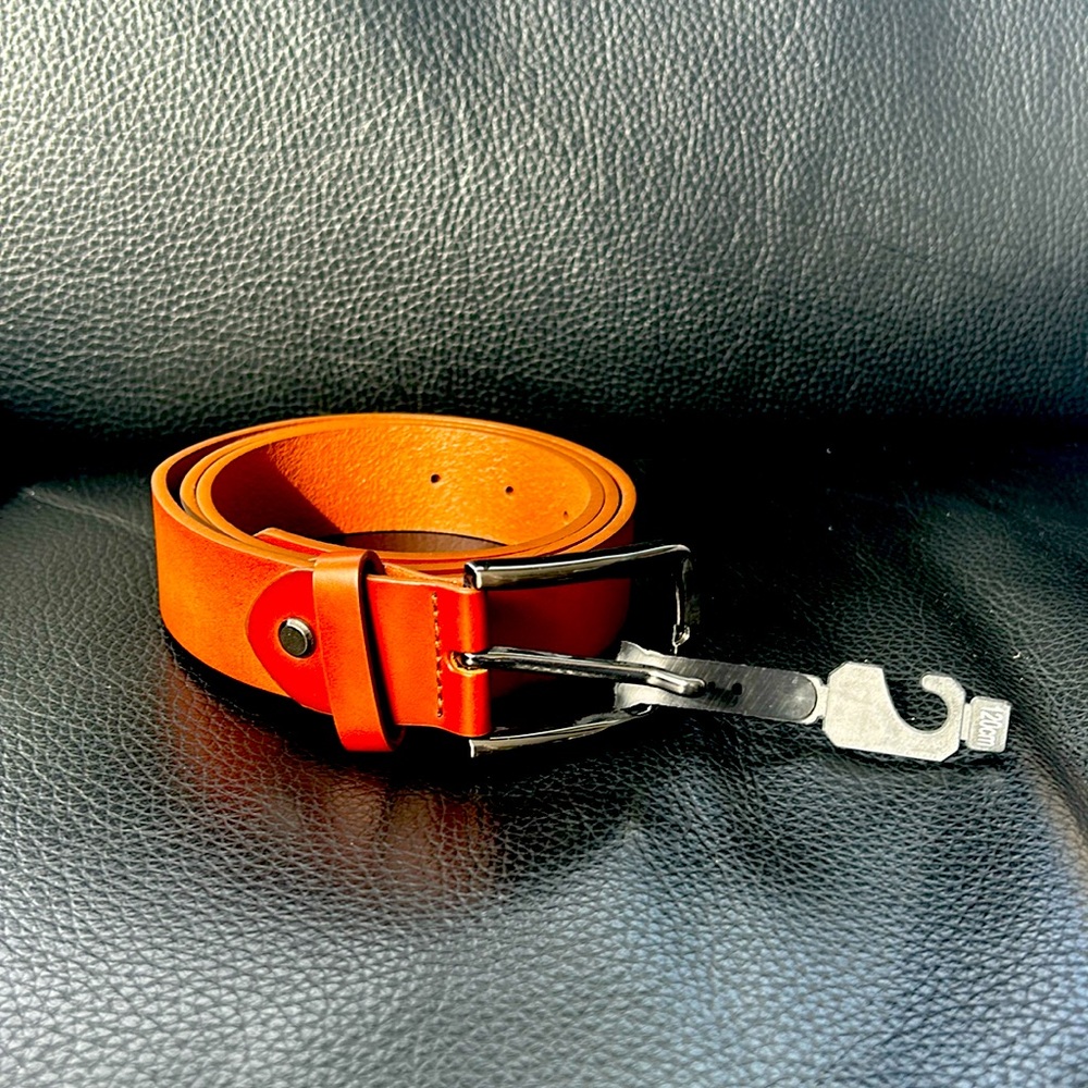 BNWT Brown Leather Belt from Italy